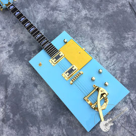 Chine Nouvelle guitare électrique en bleu généreuse en forme d'or personnalisable fournisseur