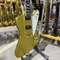 Guitare électrique personnalisée de style Grand Firebird en couleur dorée avec matériel en or Corps d' acajou Rosewood Fingerboard fournisseur
